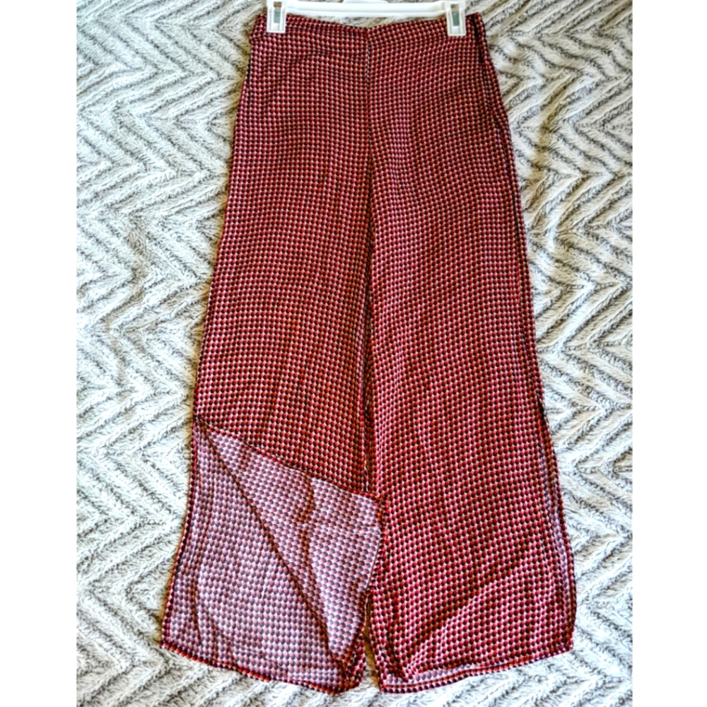 Forever21 flowy capri style pants